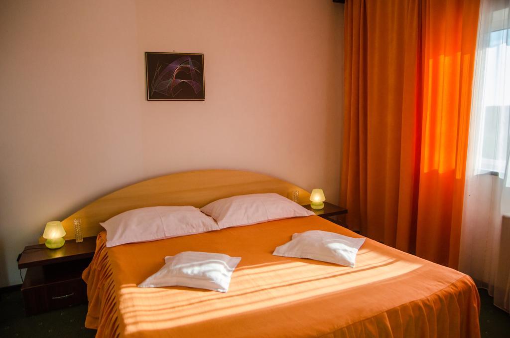 אראד Hotel President חדר תמונה